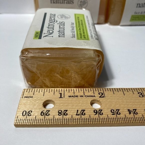 Neutrogena Naturals Face & Body Bar Soap DISCONTINUED Set of 4 - Picture 11 of 13